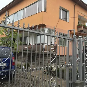 guest-house-aleksandra.sofiahotelsbg.com/
